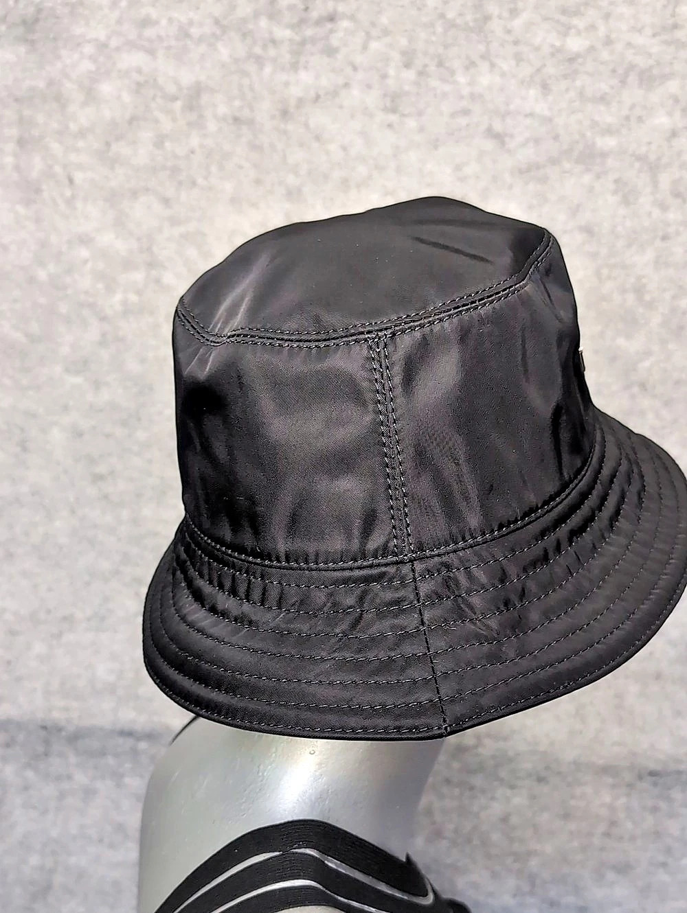 Prada Re-Nylon Bucket Hat Black Medium - Picture 6 of 15